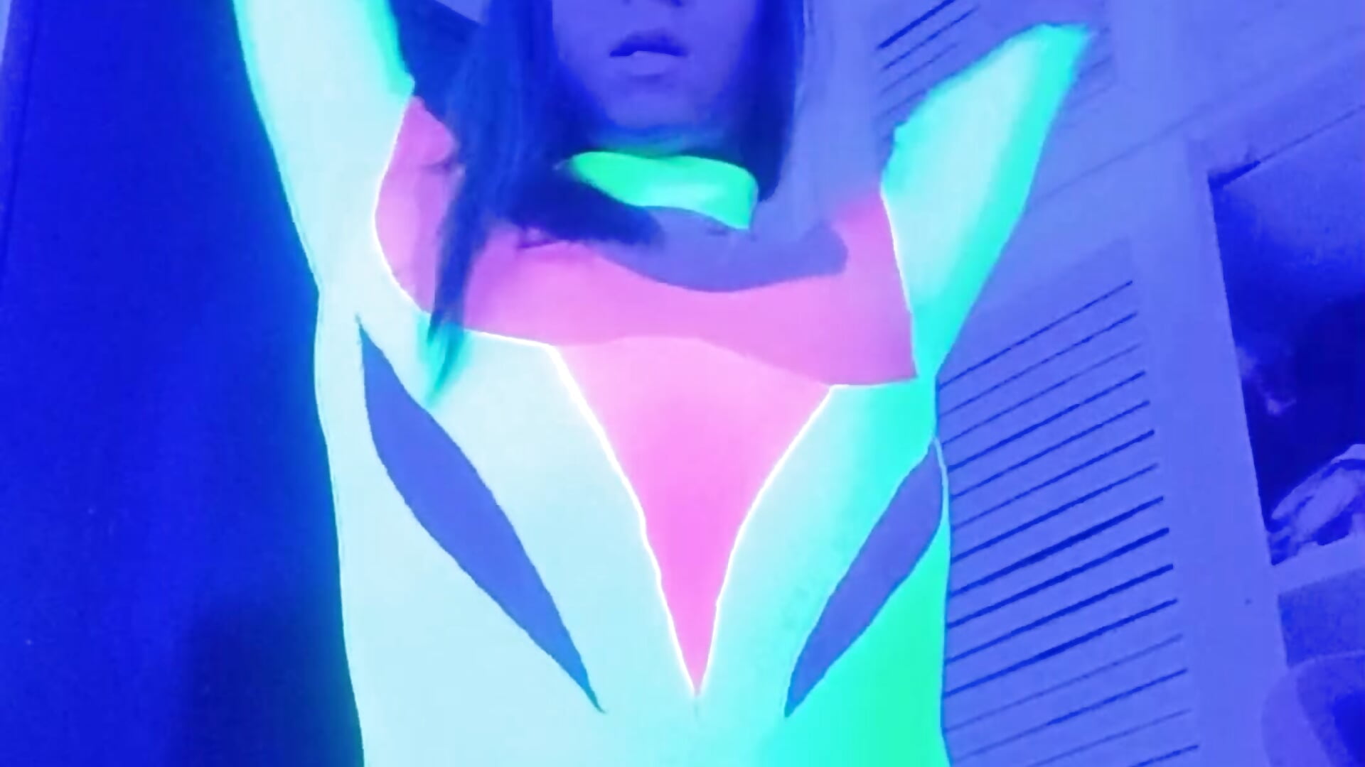 neon dance - video oleh model kamera violet_belfortt