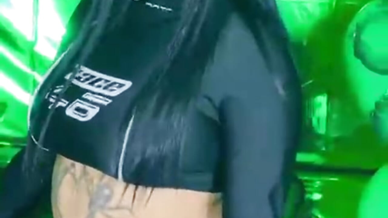 💚🔥🍀 Too hot to be just luck. 😏 - video oleh model kamera LunaFever69