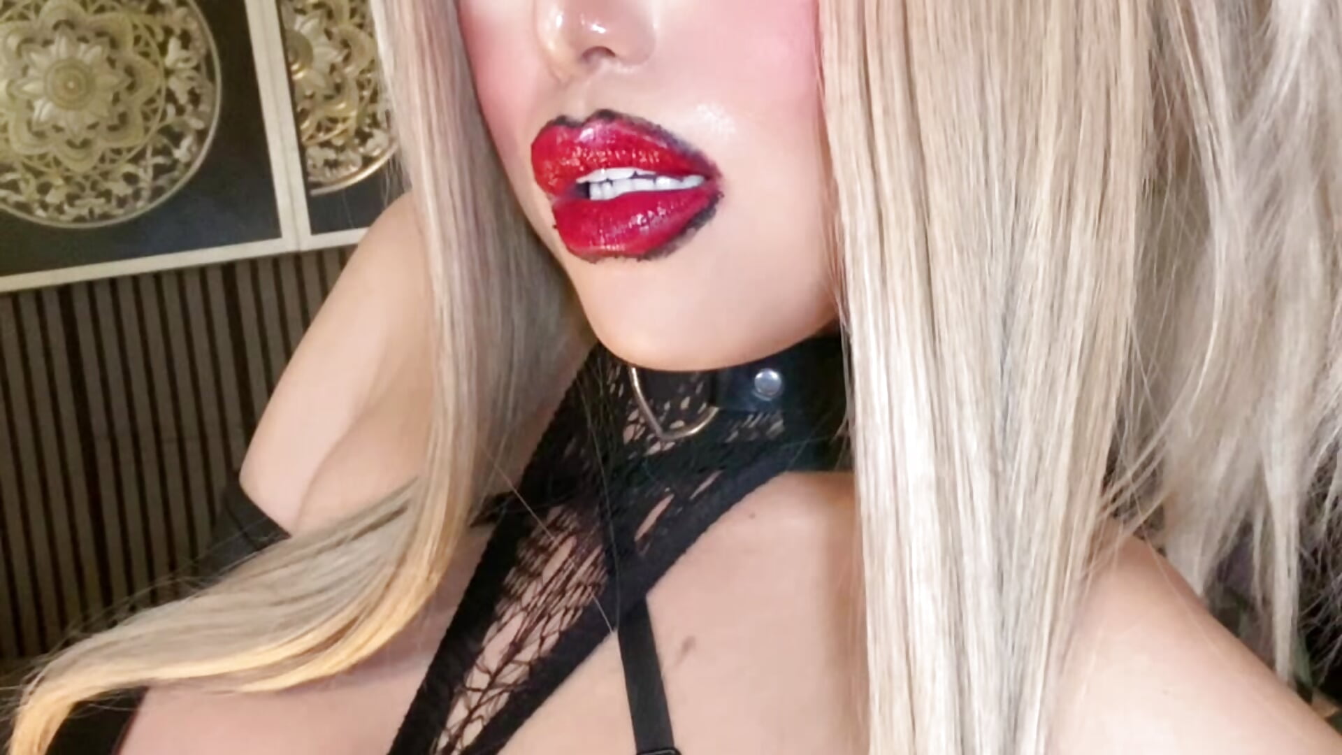 Im Back my boy - vídeo de BigCockLatinaTS modelo de câmara