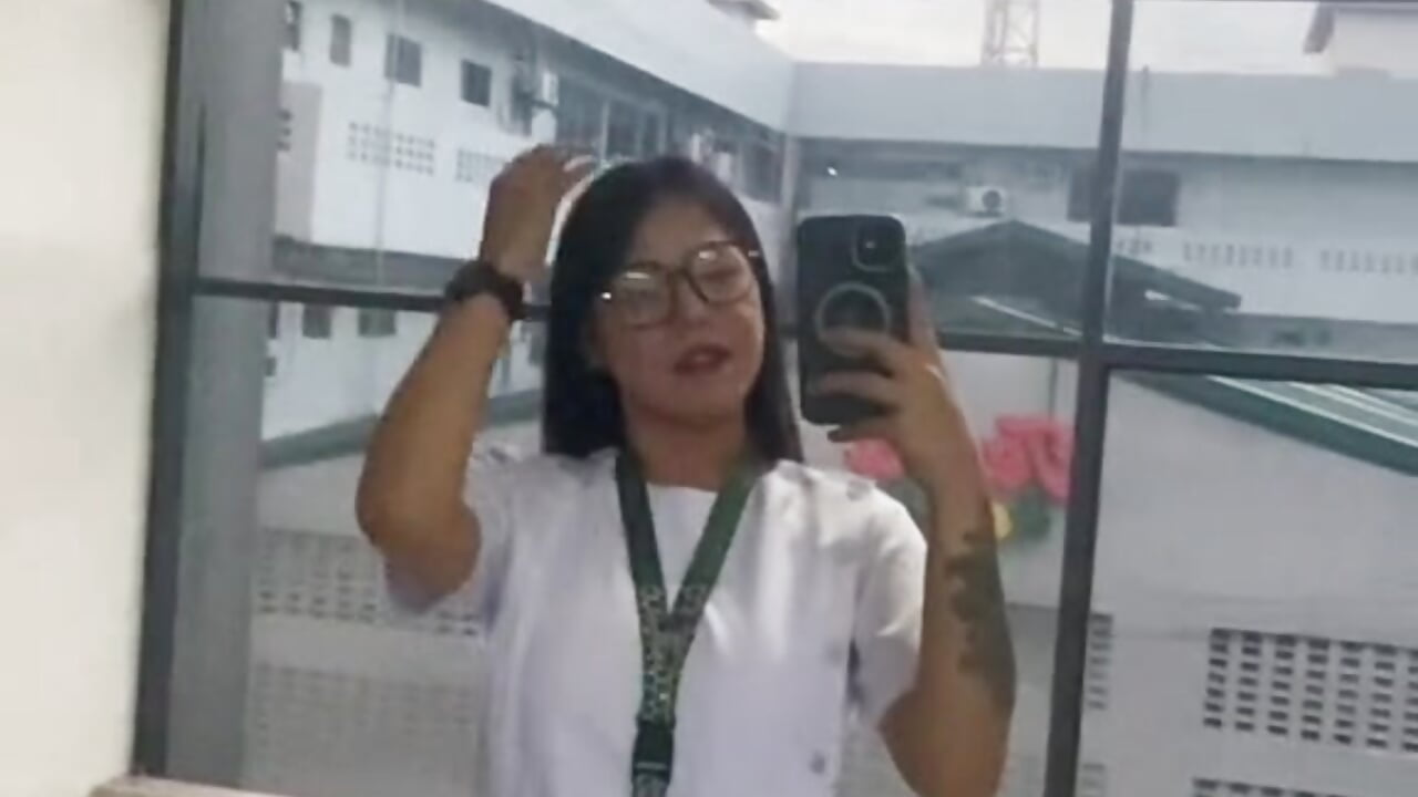 This Sometimes Mades me Bussy in school - vidéo du modèle de showcams BigCockLatinaTS