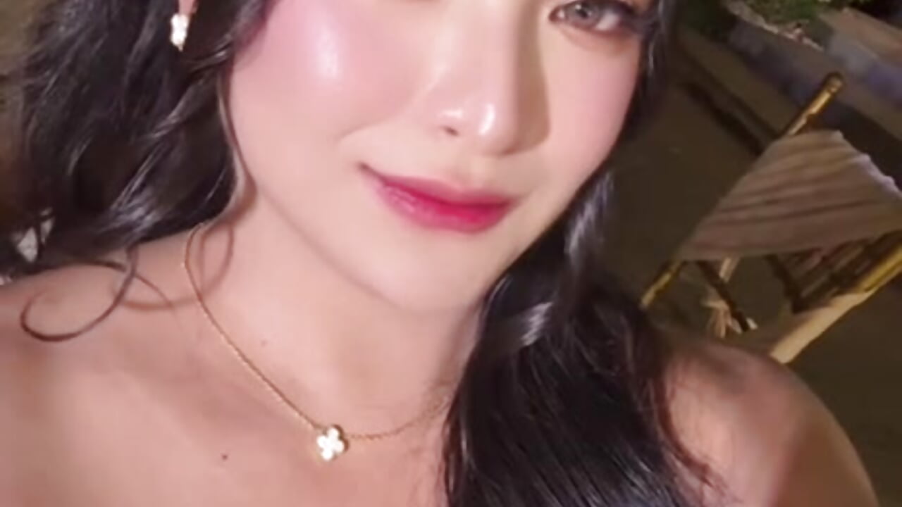  9892 Video Sohor Kini Model kamera - BigCockValentina