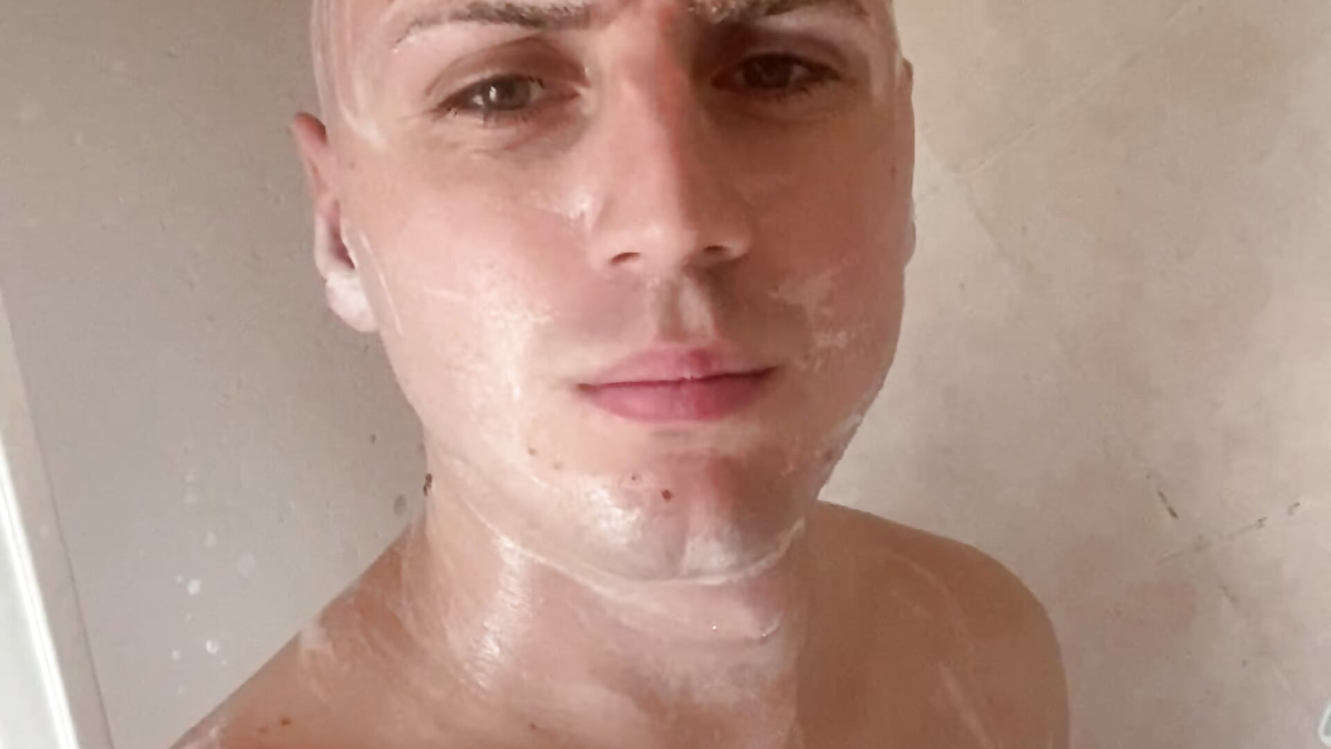 IMG_5869 - video by allee2206 cam model