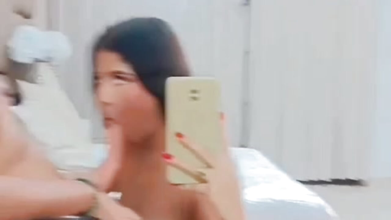 small blowjob - liliandryle adlı kamera modelinin videosu