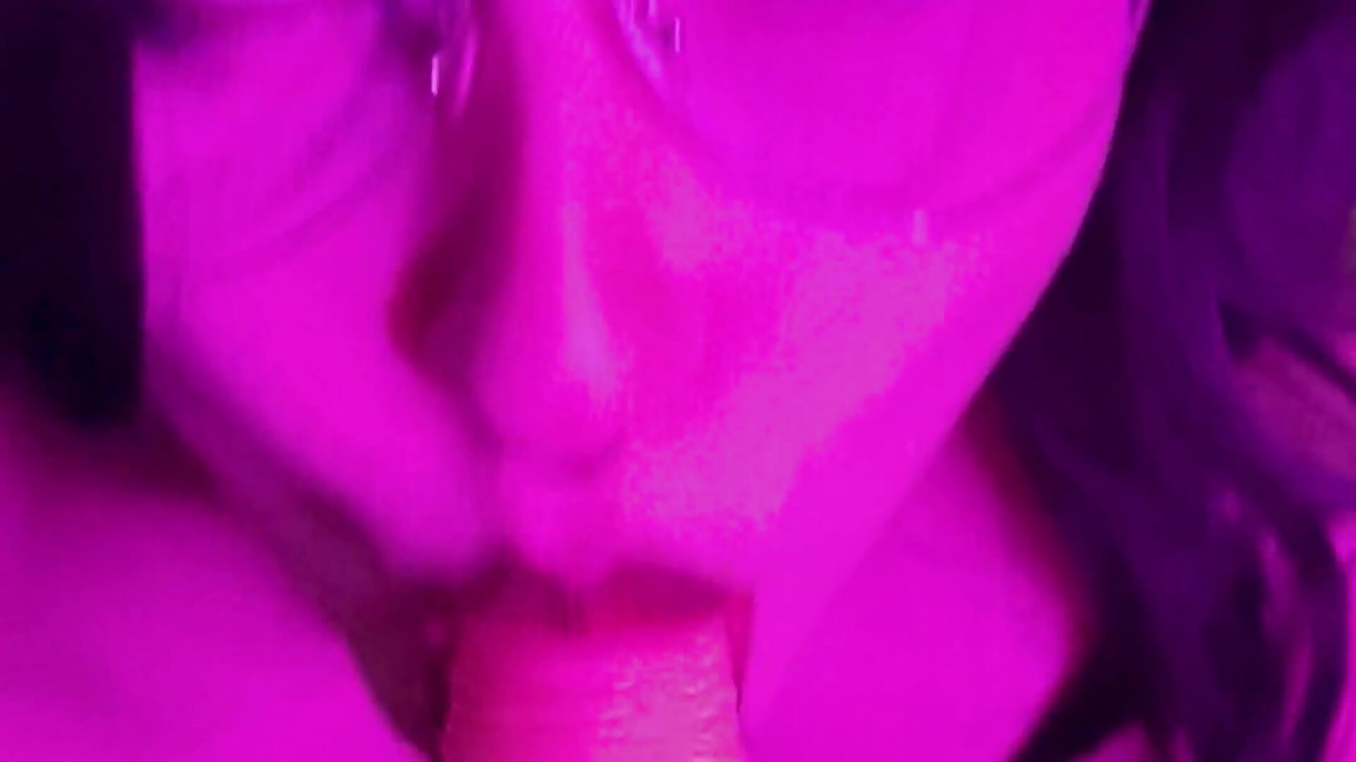 Sucking your dick before bedtime – video od webkamerové modelky Aoidandelion