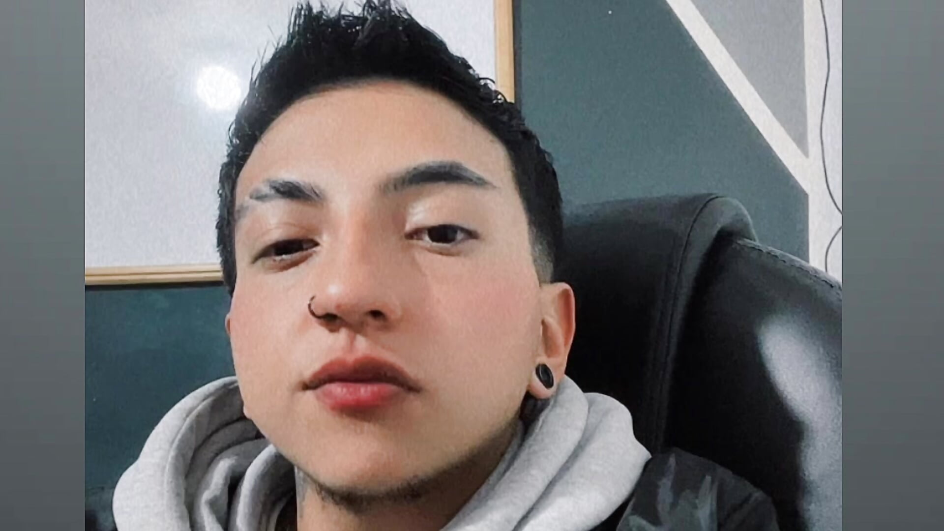 228633f90a1743a7af230ced4b9a2a86 - відео від вебкаммоделі Mauro22_