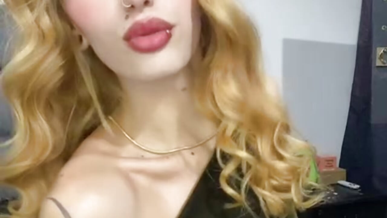 Coquette!!! - video by emily_pons cam model