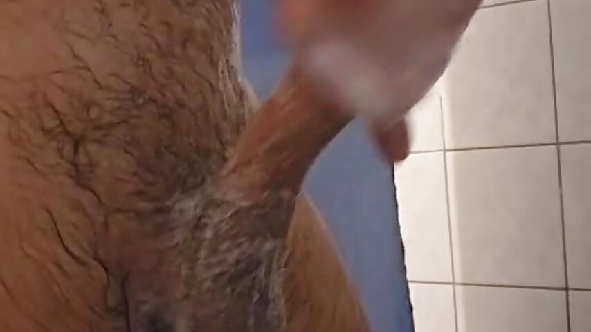 Shower 🤤💥 بلعب بزبي بالحمام 🤤 – видео вебкам-модели mardli_