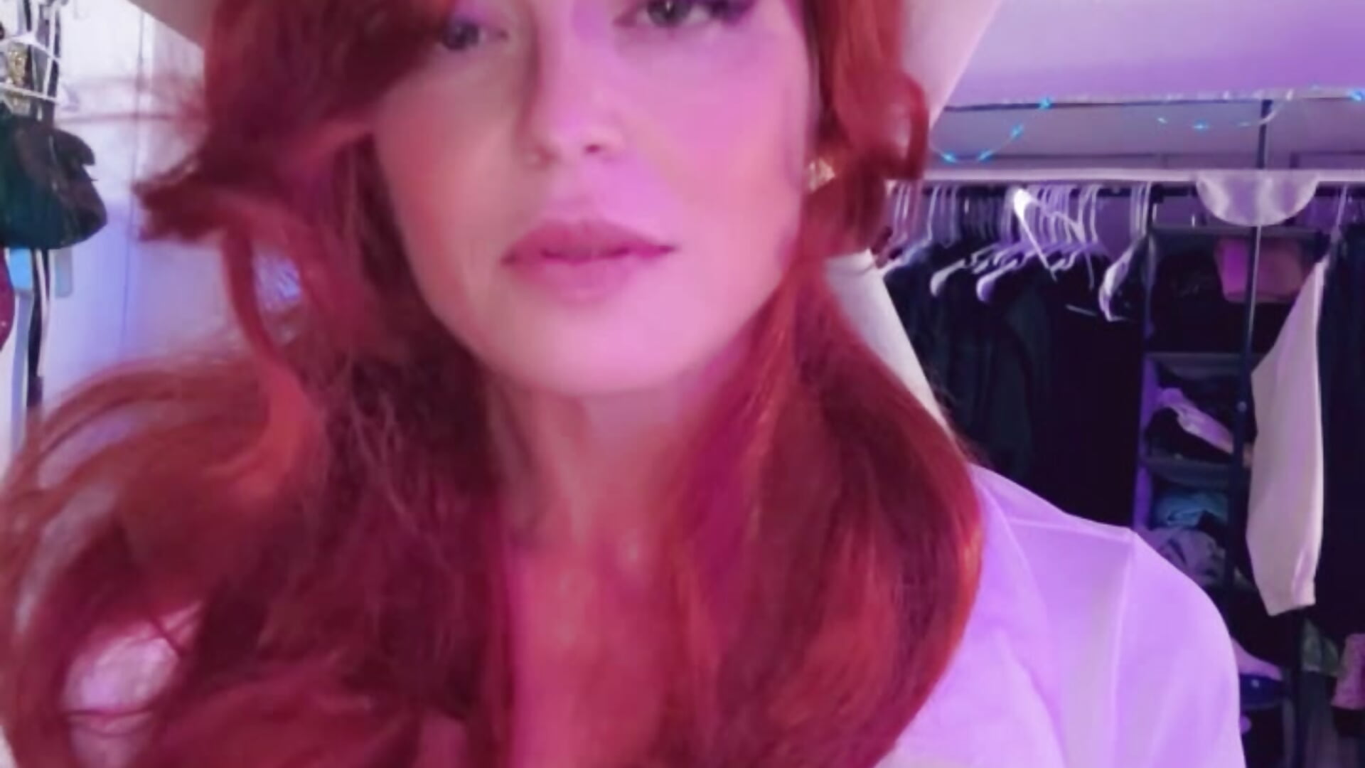 Reverse cowgirl - відео від вебкаммоделі Natasha_holz