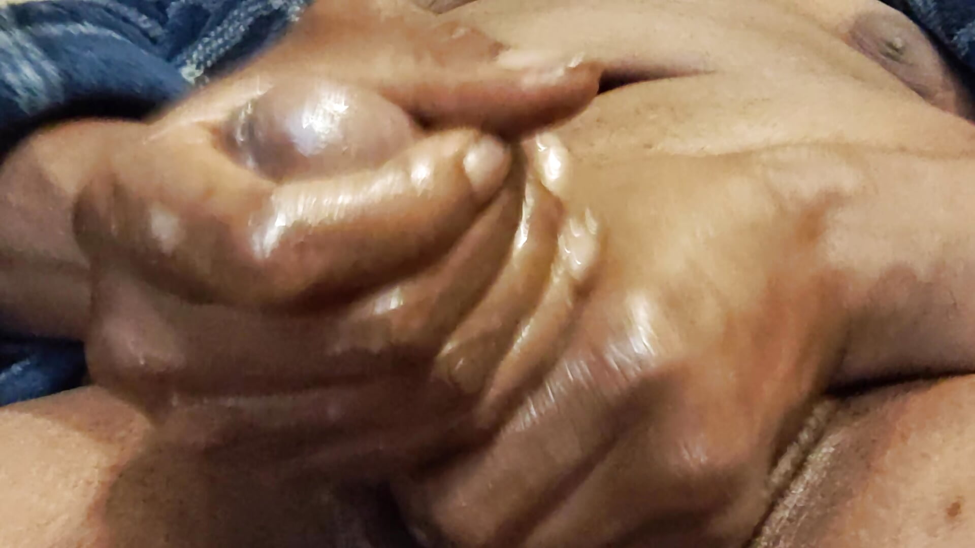 1000009648 - vidéo du modèle de showcams B4KINC