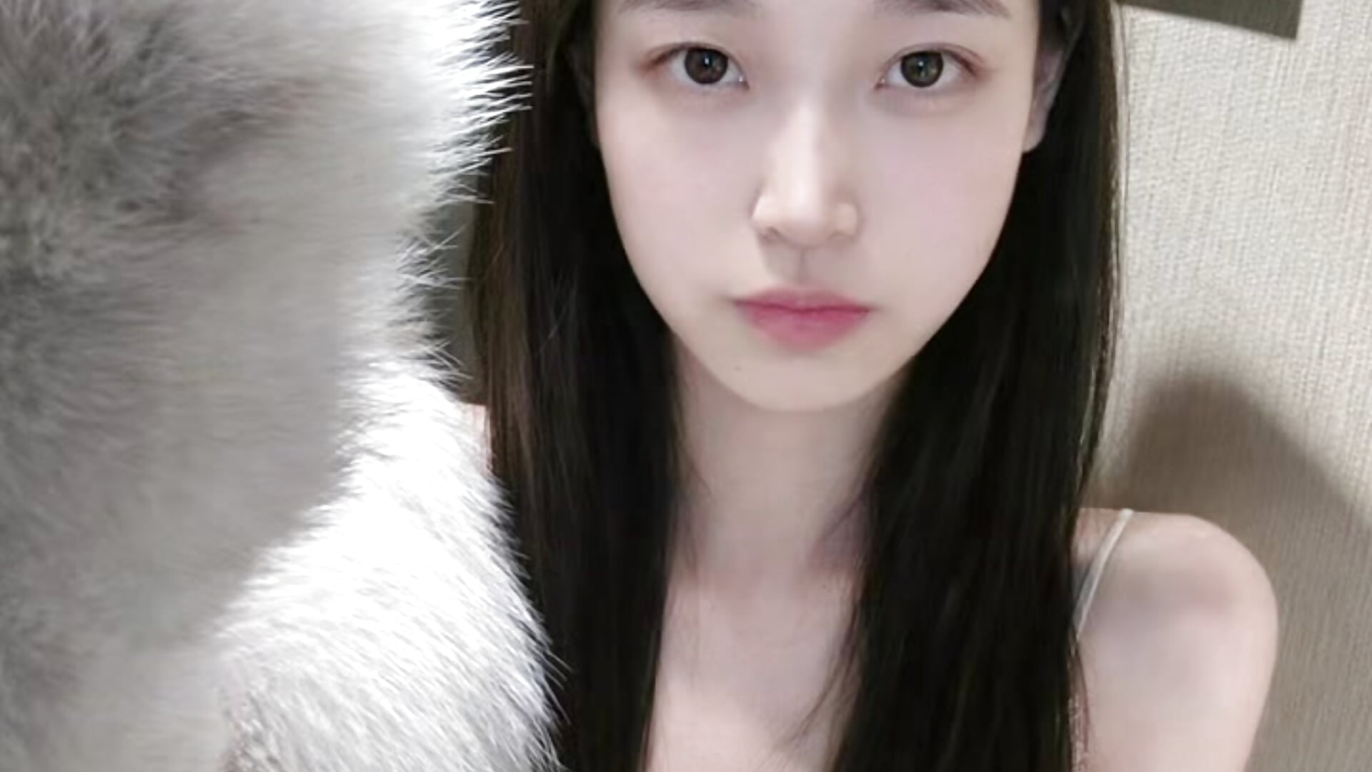 👸 - video by iiiiiiiiiu cam model