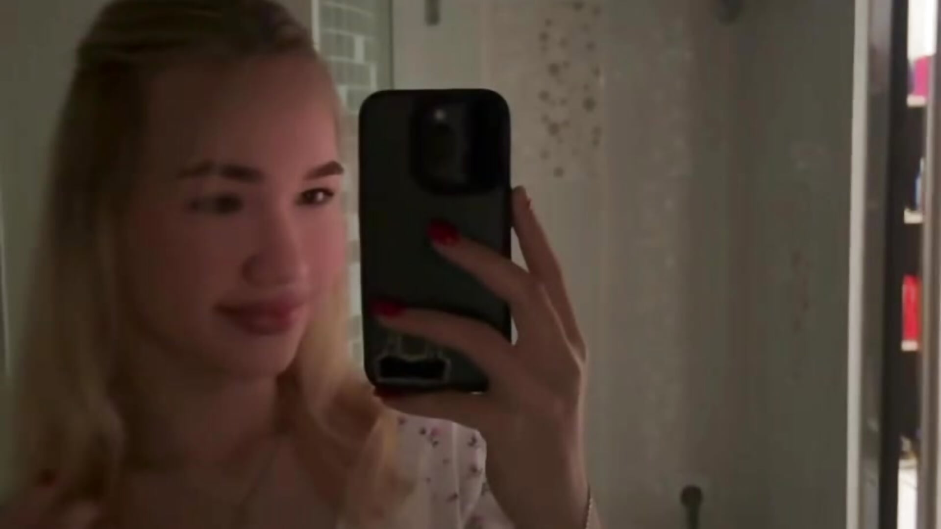 ^^ - video oleh SweetNova_ kamera model