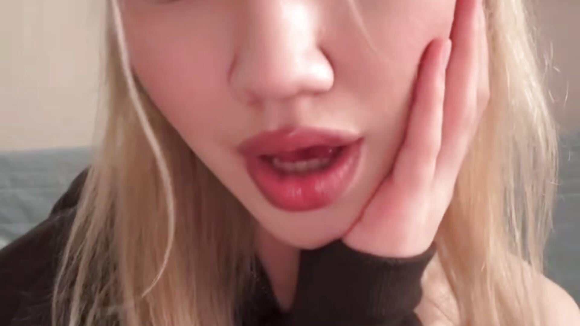 Sweet Bunny - วิดีโอโดย SweetNova_ โมเดลแคม