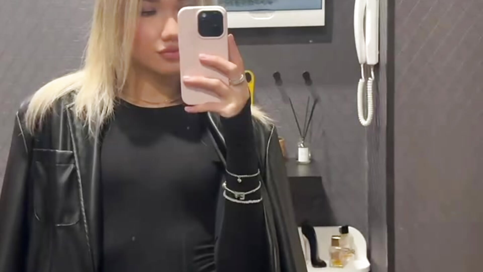 wanna go out together?^^ - 視頻由 SweetNova_ 主播提供