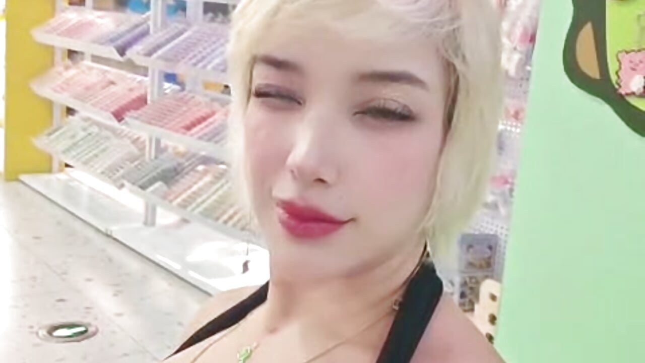 **** - video od modelky/modela Mar-Tafur