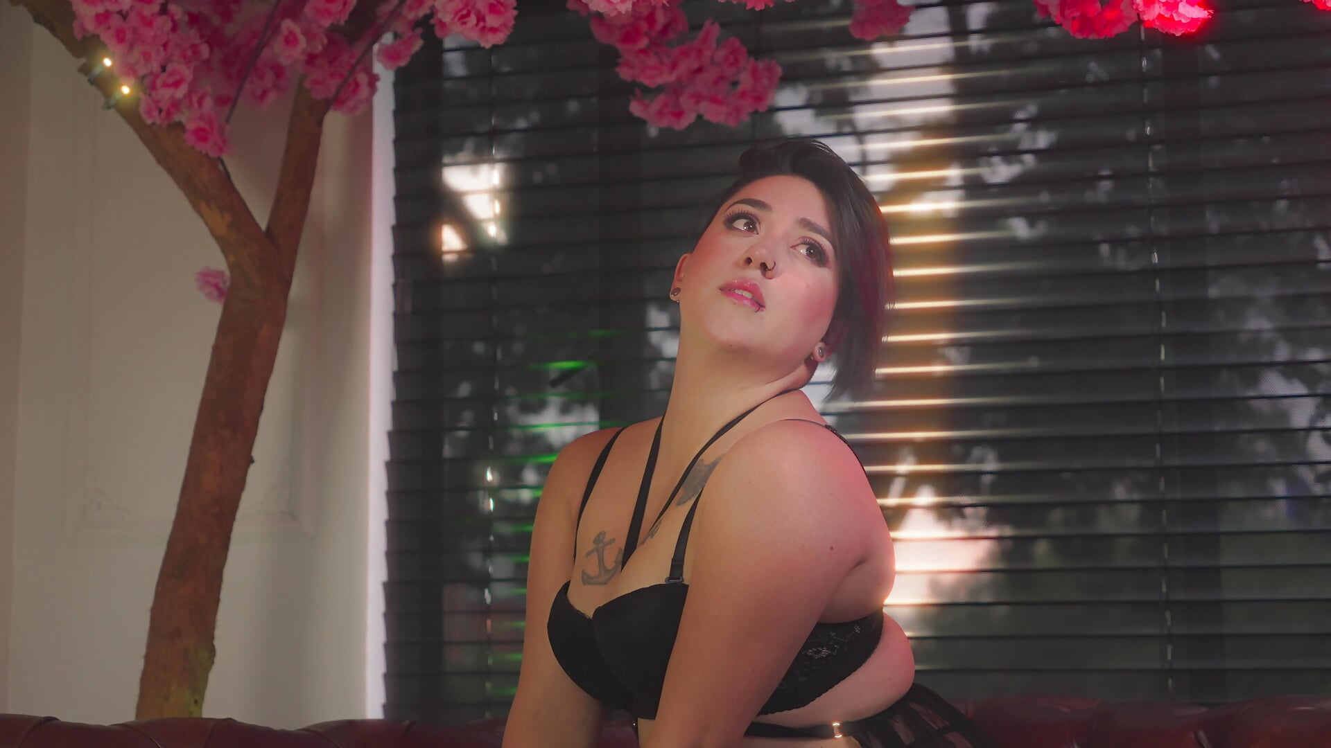 We start together - video by Zoe_hero cam model