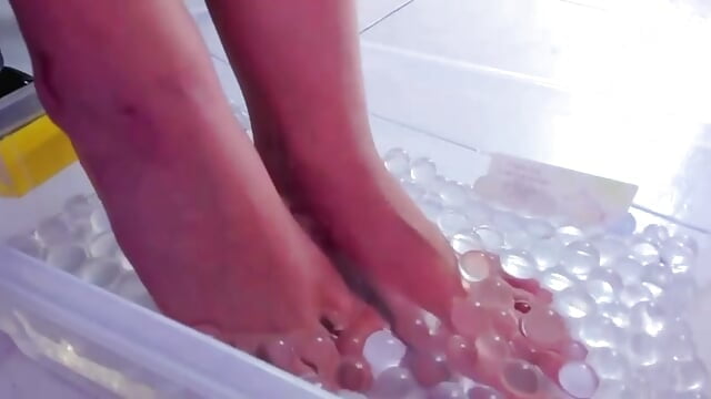 Feel how this texture wets all my feet 💦 - video by _NatachaDiaz_ cam model
