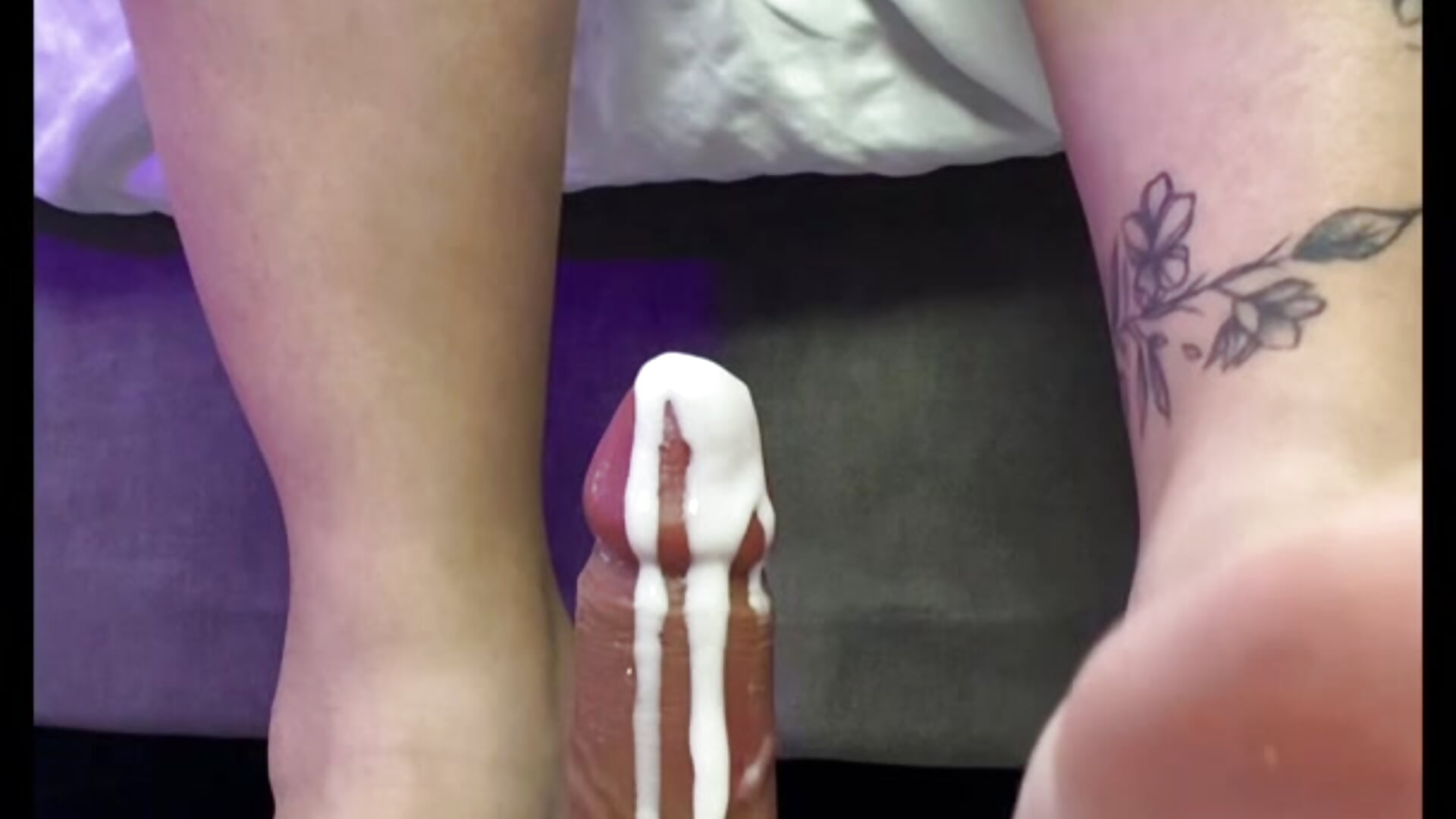 wearing heels, and doing a foot job on your spilled cock - video by Missy_22_ cam model