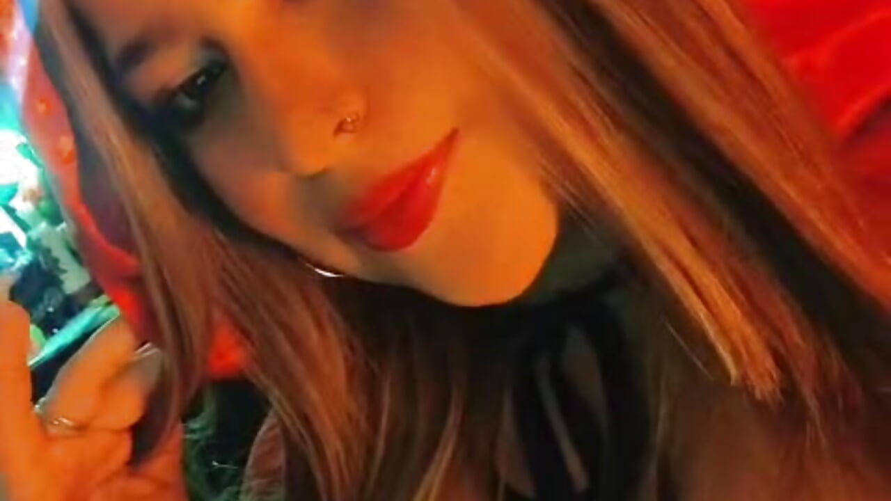 Little Red Riding Hood - video by 1emma_boobs cam model