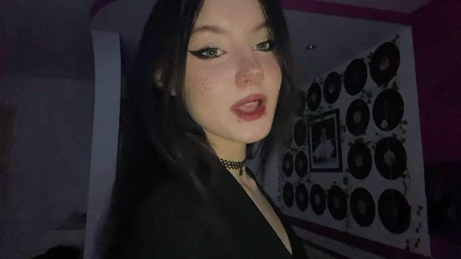 don’t stop, dear - video oleh model kamera pinkfondnes