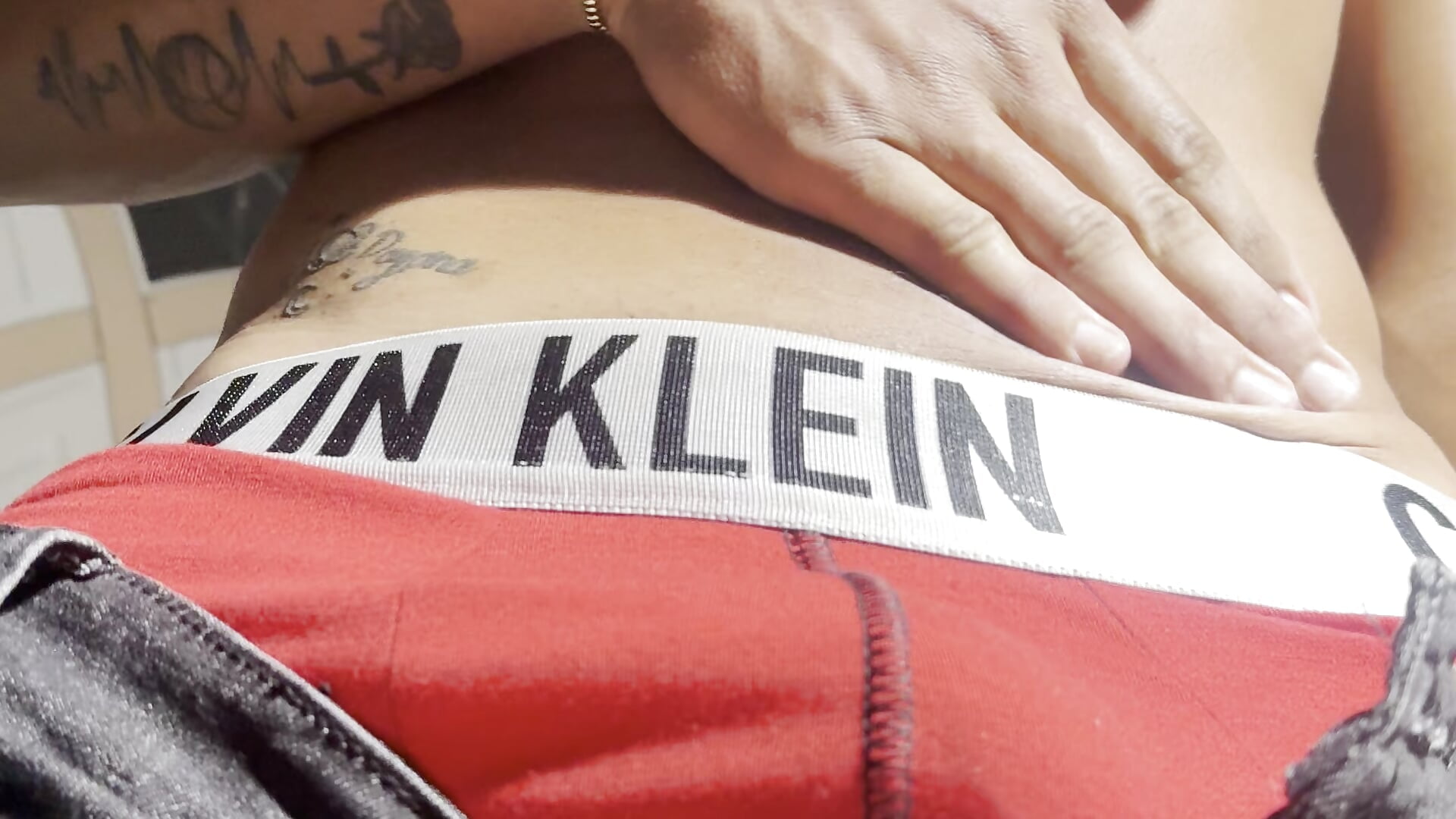 How delicious my cock feels full of oil - video by jaden_xmith cam model