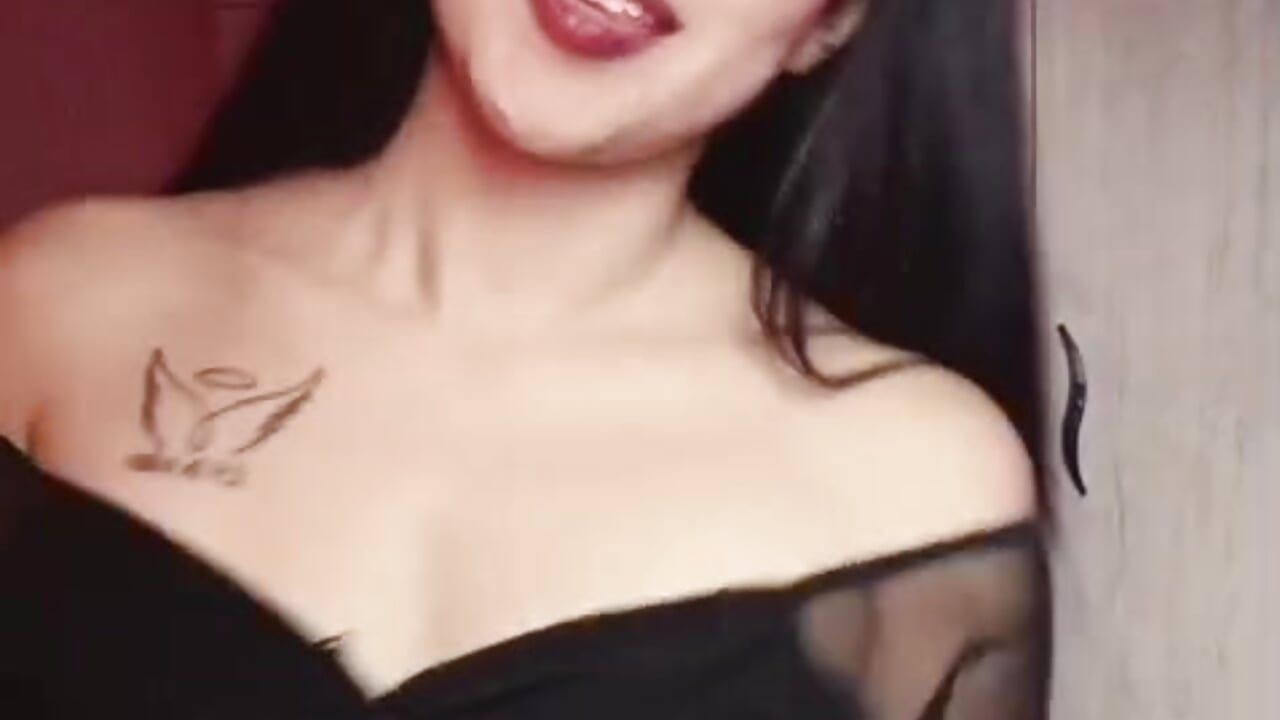 A Little me - відео від вебкаммоделі Alya_Smith