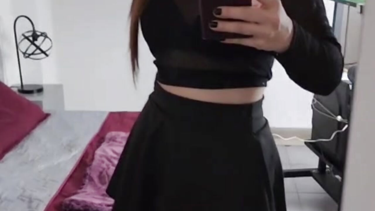 I love the color black on me 🖤 - video by soffi_betacur cam model