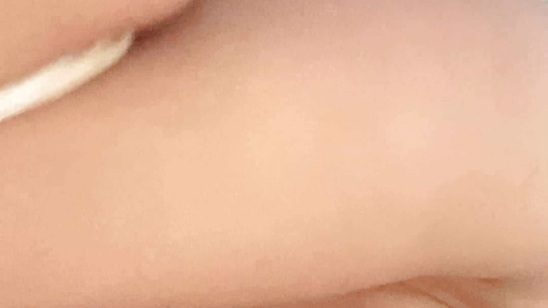 Mmm 😋 - Vídeo de Martina_small, modelo de vídeos