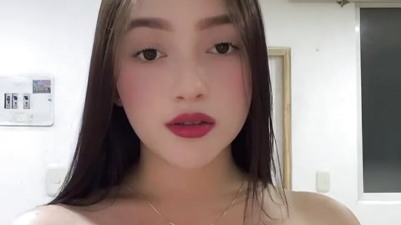 WhatsApp Video 2026-01-05 at 7,42,51 PM - Video von Natasha_Romanof18 Cam-Model