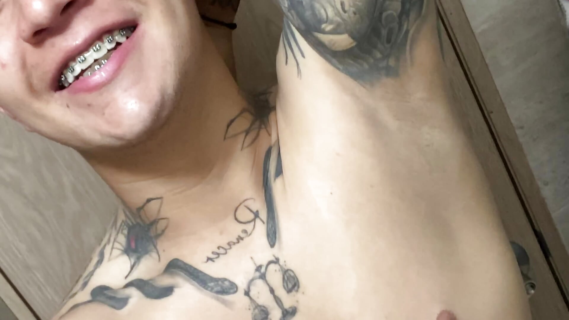 Mis Hermosos Tatuajes - vídeo de la modelo de cam GonzAlex-23