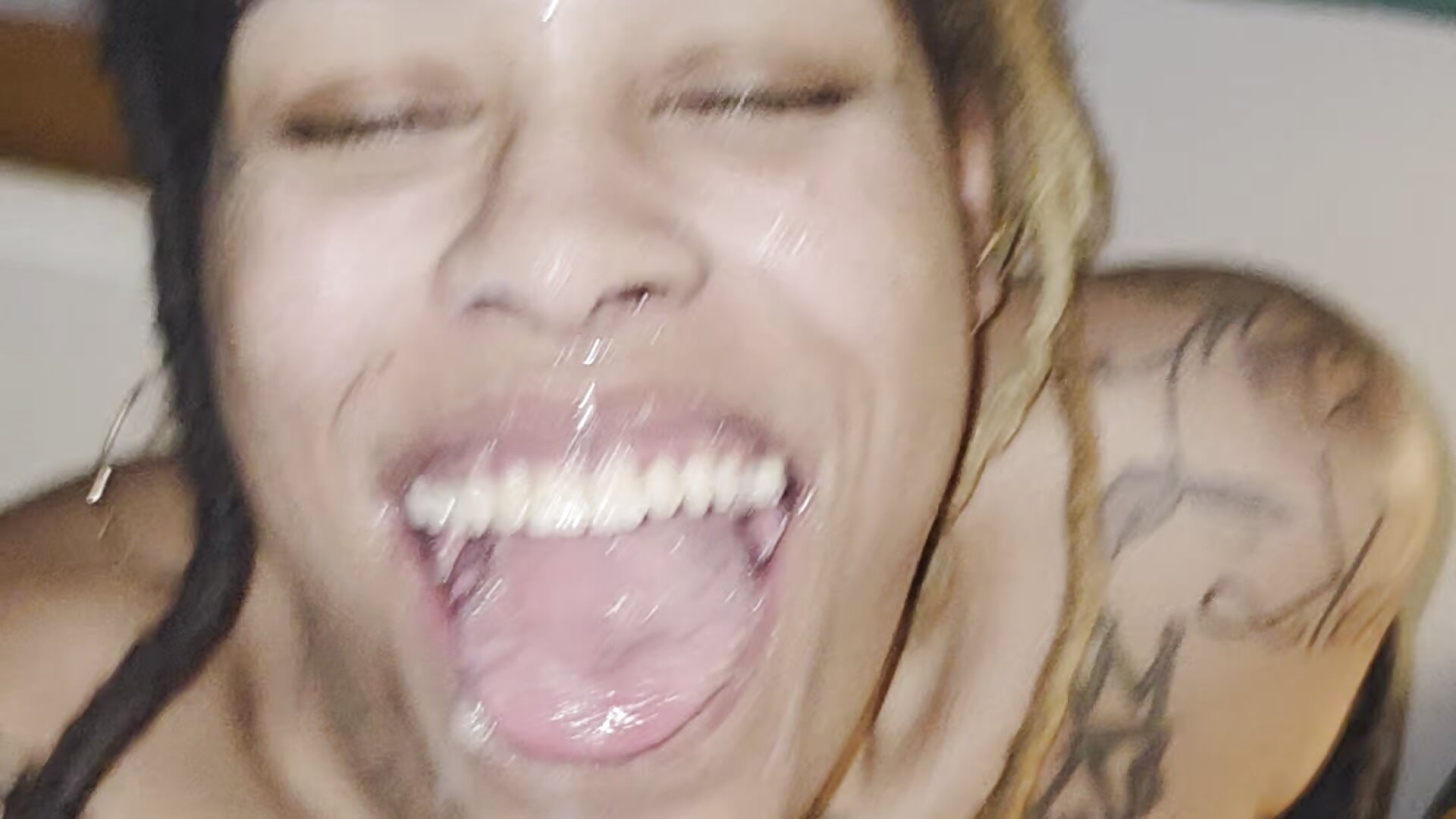 cum slut — filmik smiley___X, modela(-lki) na kamerkach