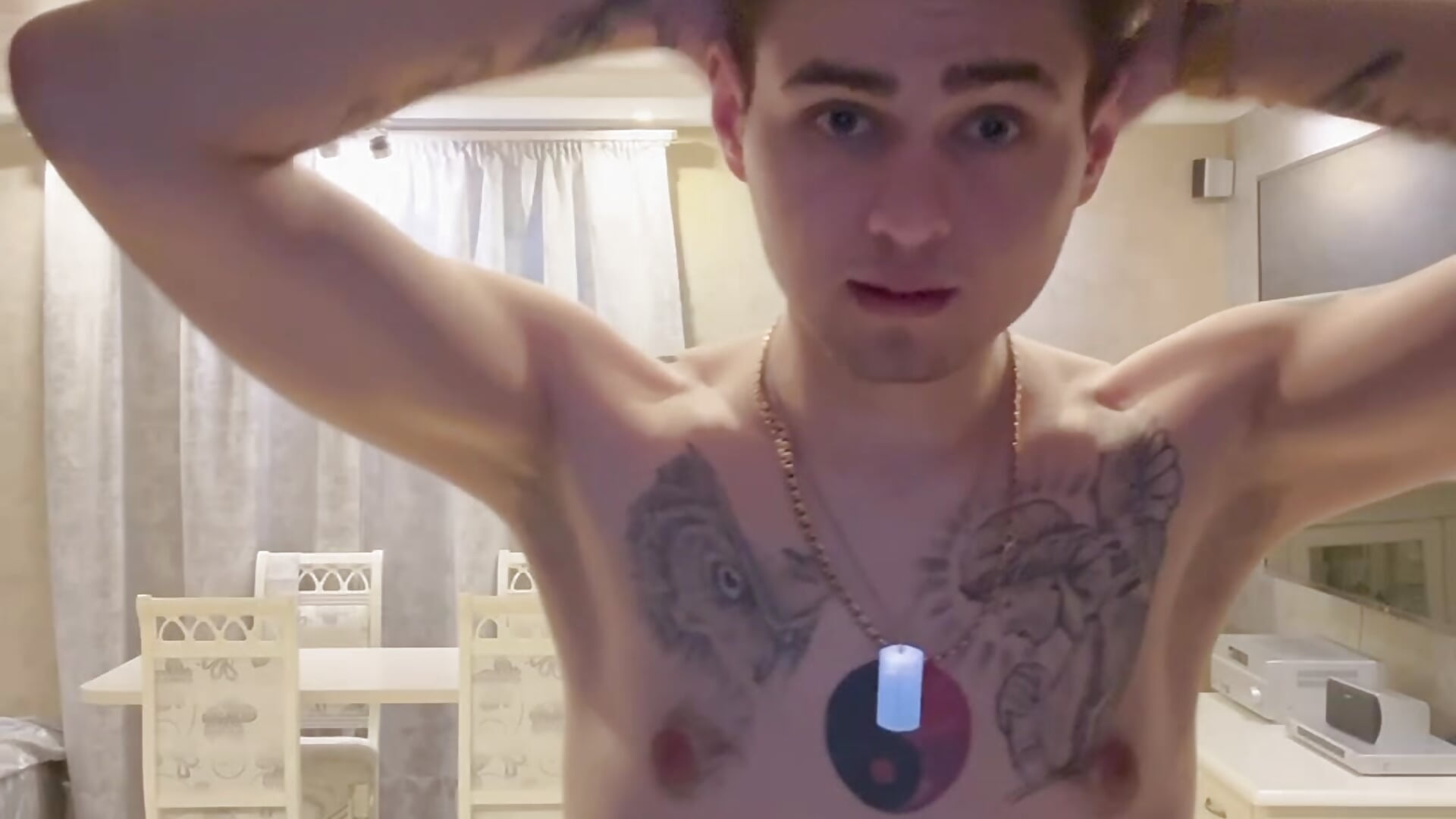 me - video MikeCalix kameramallilta