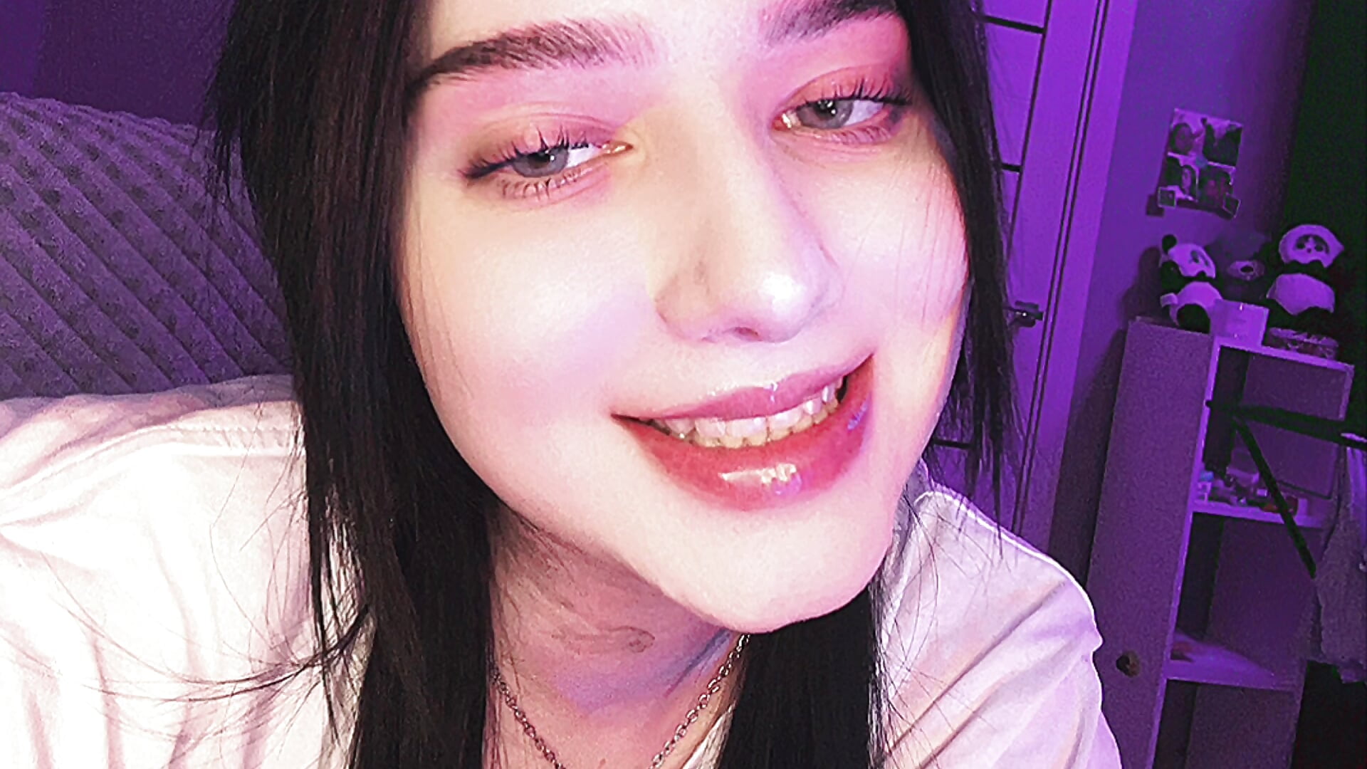 hey - video by TomiRodenberg cam model