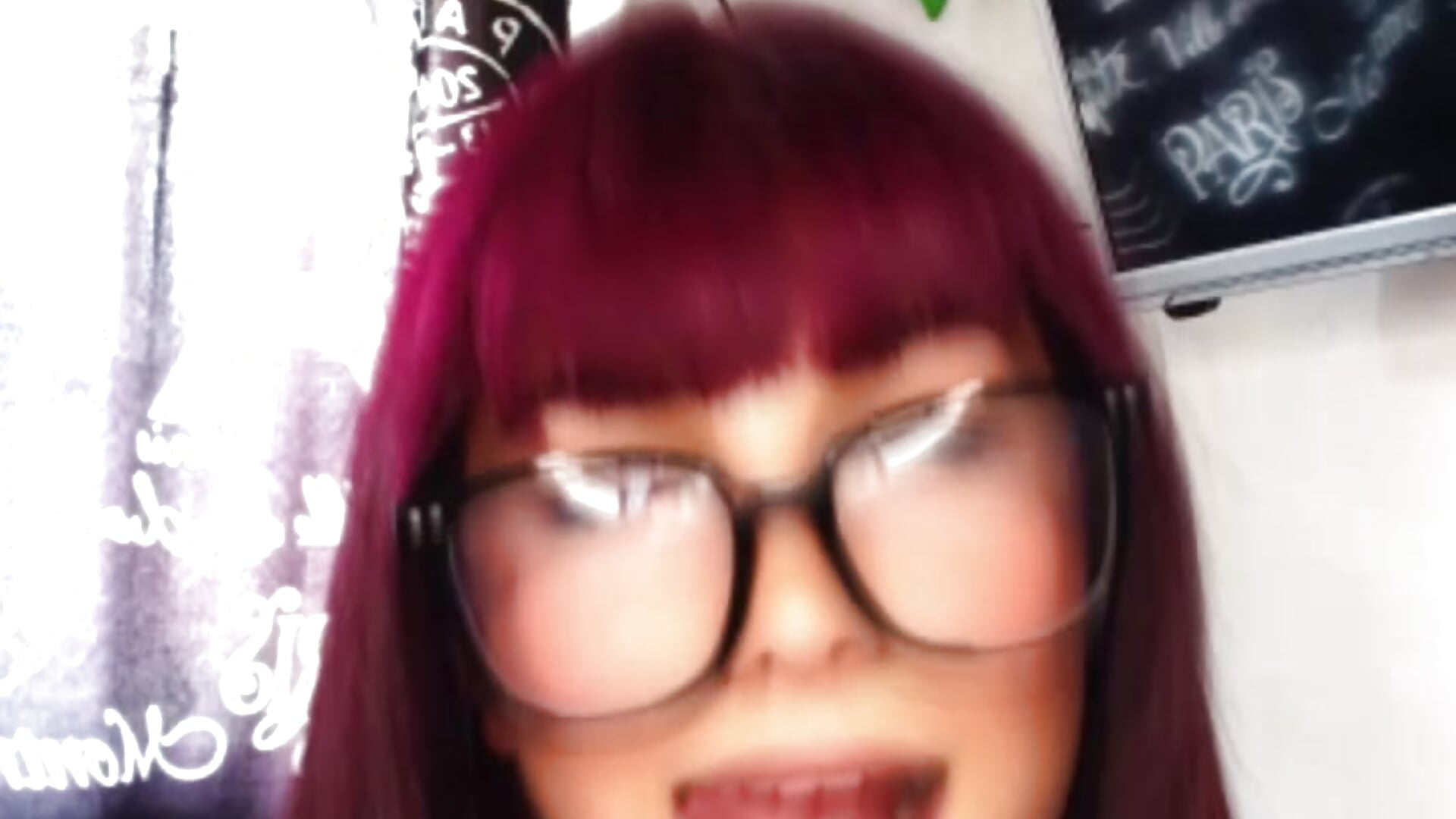 Me encanta sentirme bella🤓🥴💘 - video by Tamara_gomex cam model