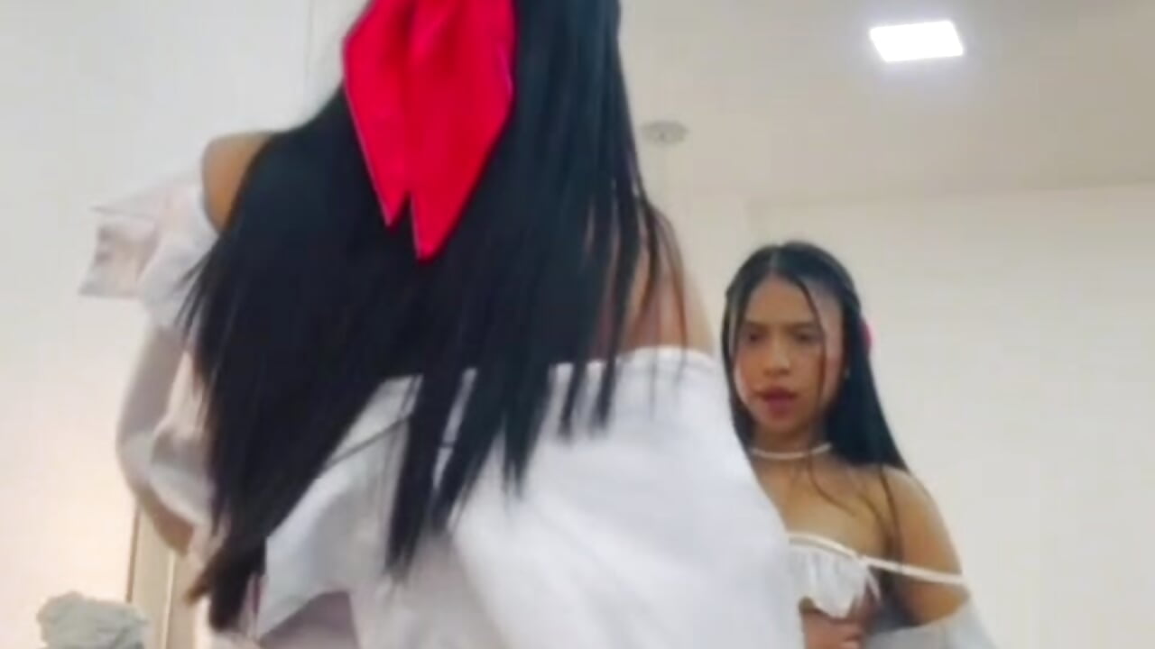 white - video van DulceRouss_ cam-model