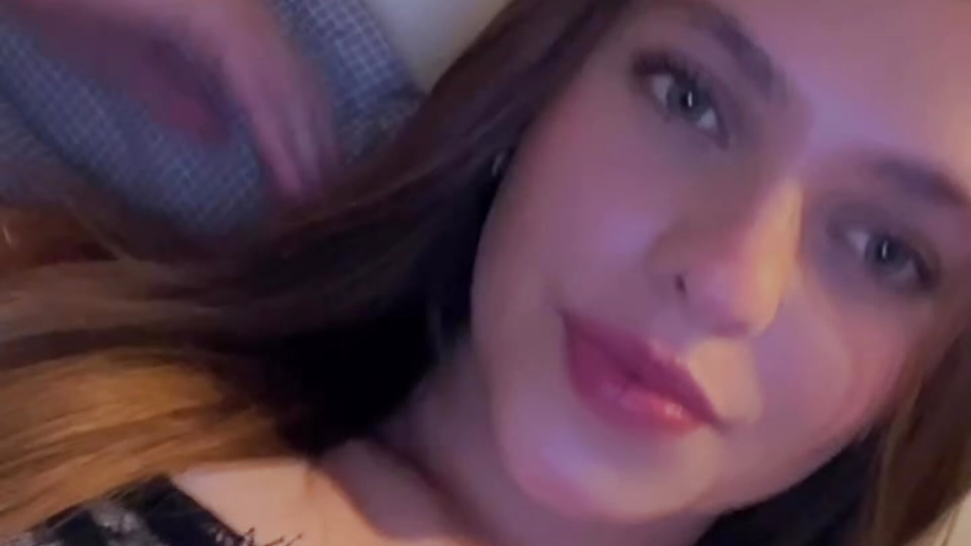 🫦🫠 - video di MARiana2619 modella di cam