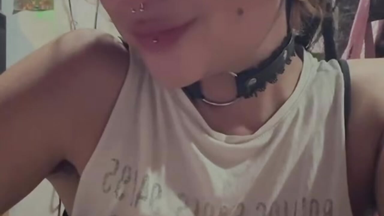 I would like an explosion of cum on my tits today 🔥