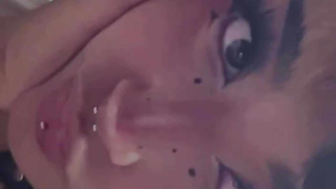 Bright eyes and a look that hypnotizes ♥ Your cat wants action 🔥 - video by MeowMota_ cam model
