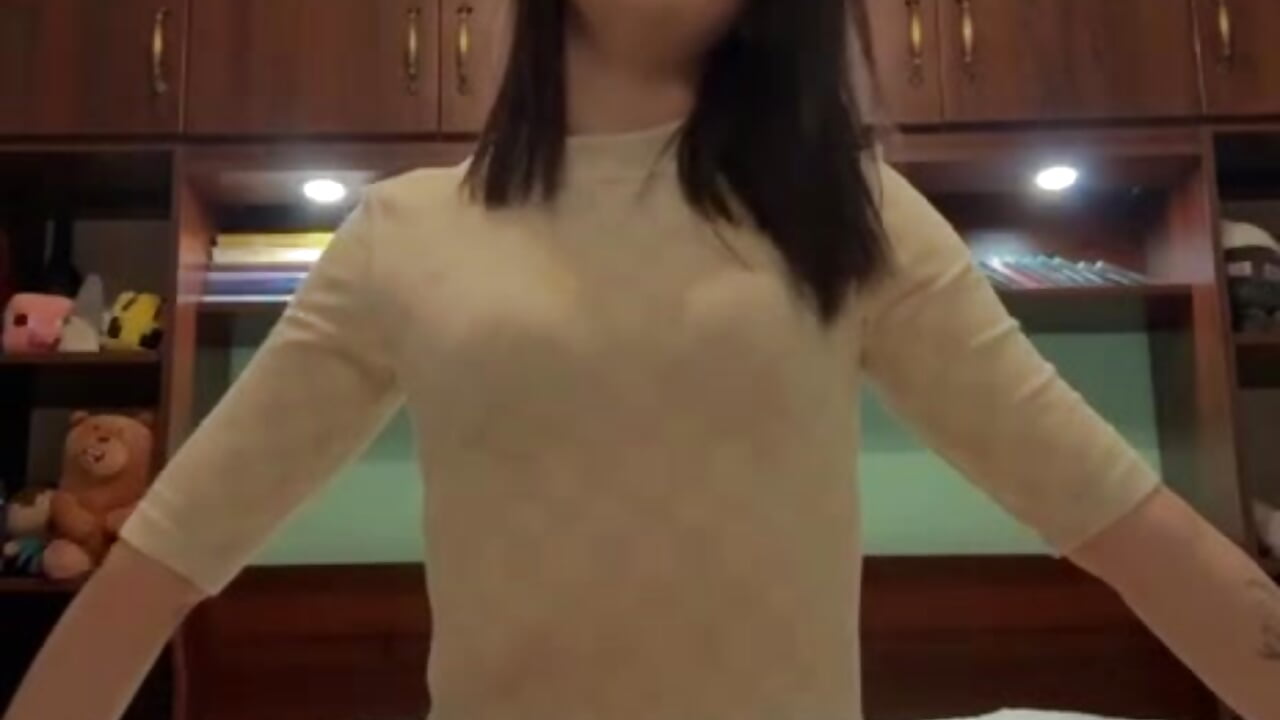 Hello - วิดีโอโดย AmayaDominique โมเดลแคม