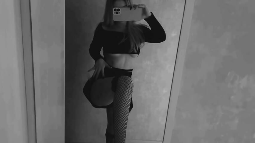 meoww - video by ElinaSweett cam model