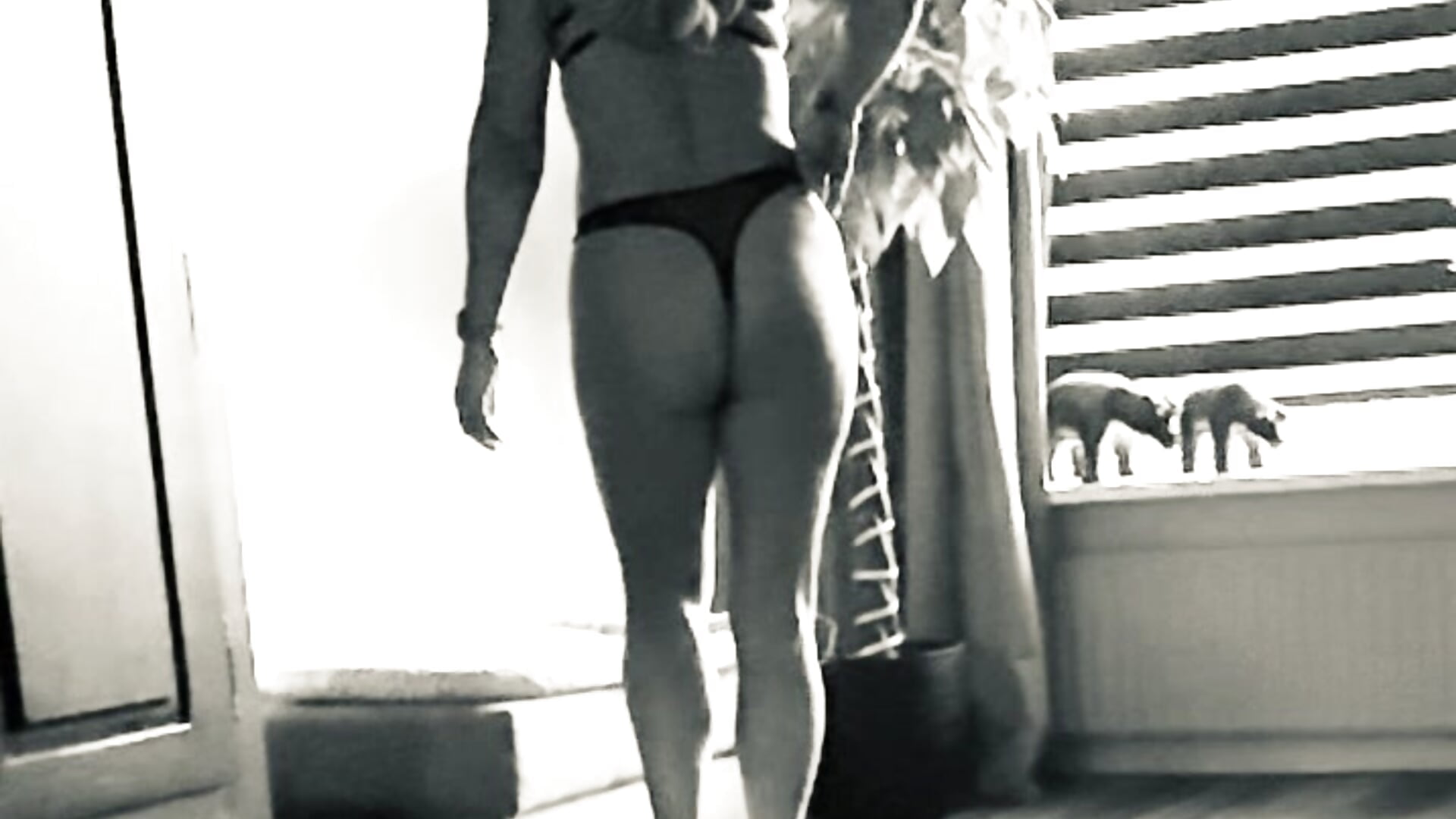 lingerie and highheels - video oleh missconly kamera model