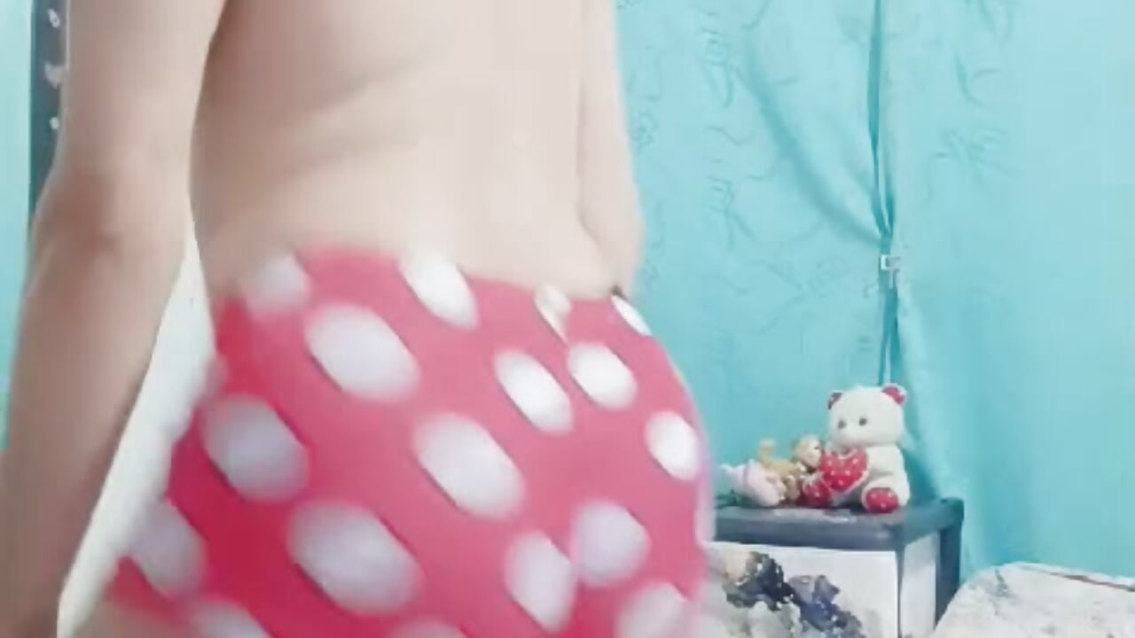 stripper - video by sofia_carol cam model