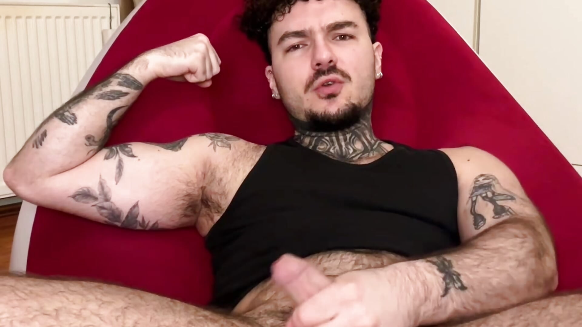 Big bro alone in his ROOM 😜 - vídeo de la modelo de cam hyper_syren