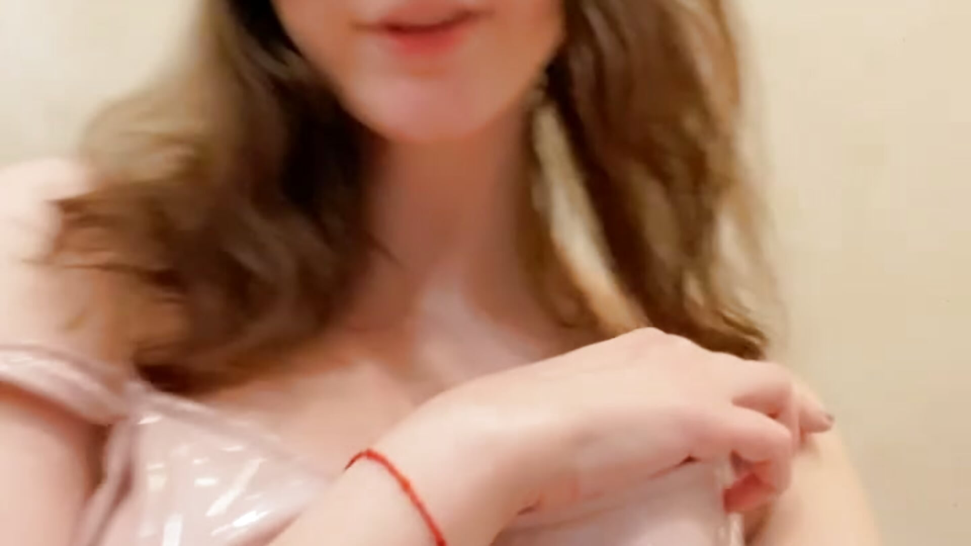 Really naughty girl — filmik Ruby_blossom_, modela(-lki) na kamerkach