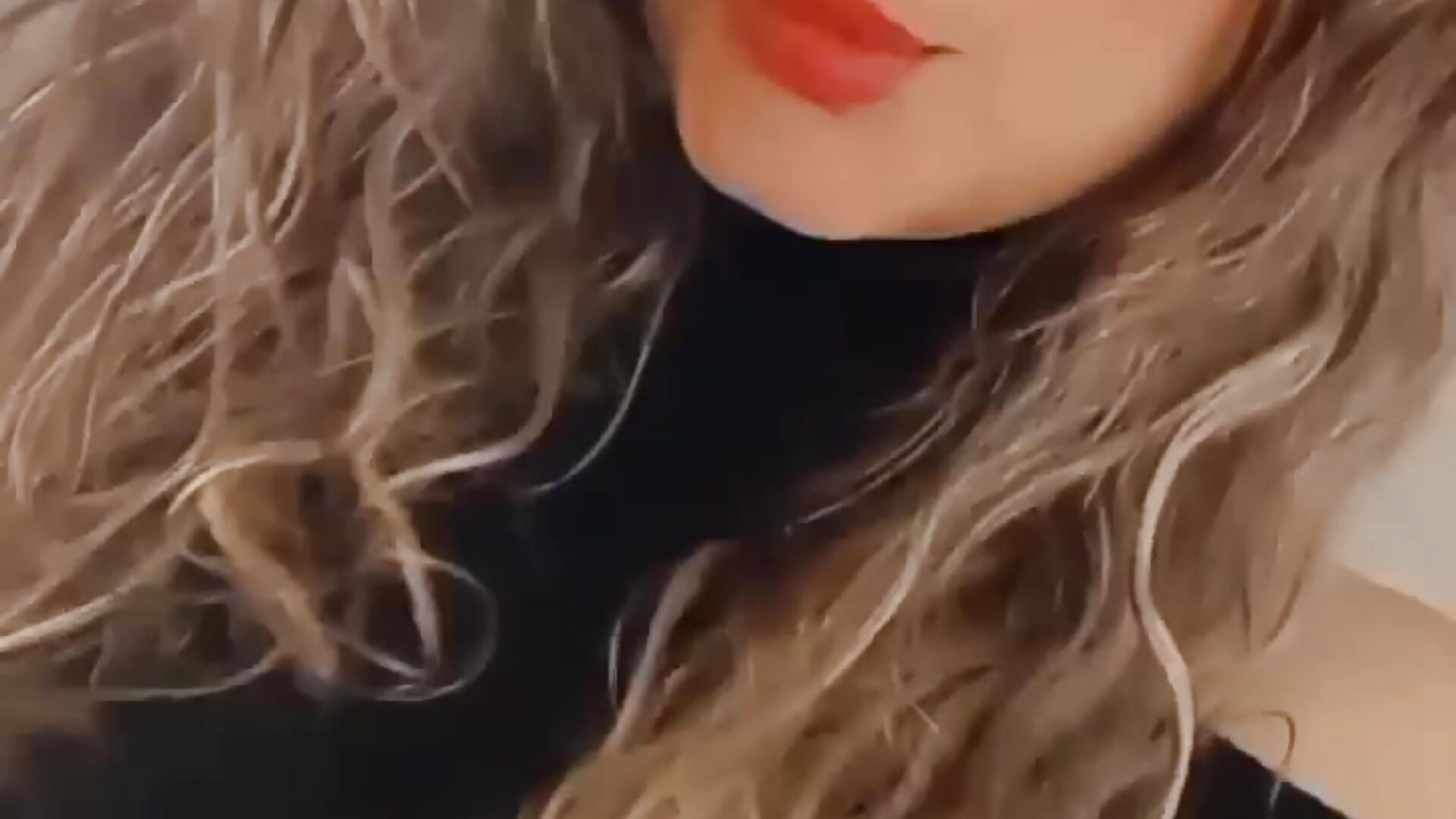 VID-20260113-WA0031 - video của người mẫu cam Alejandra_N