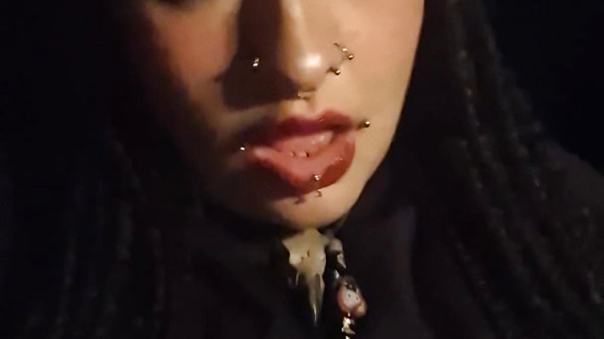 cosa starò facendo di nascosto? 🫦🔞 — filmik rosenrrot, modela(-lki) na kamerkach