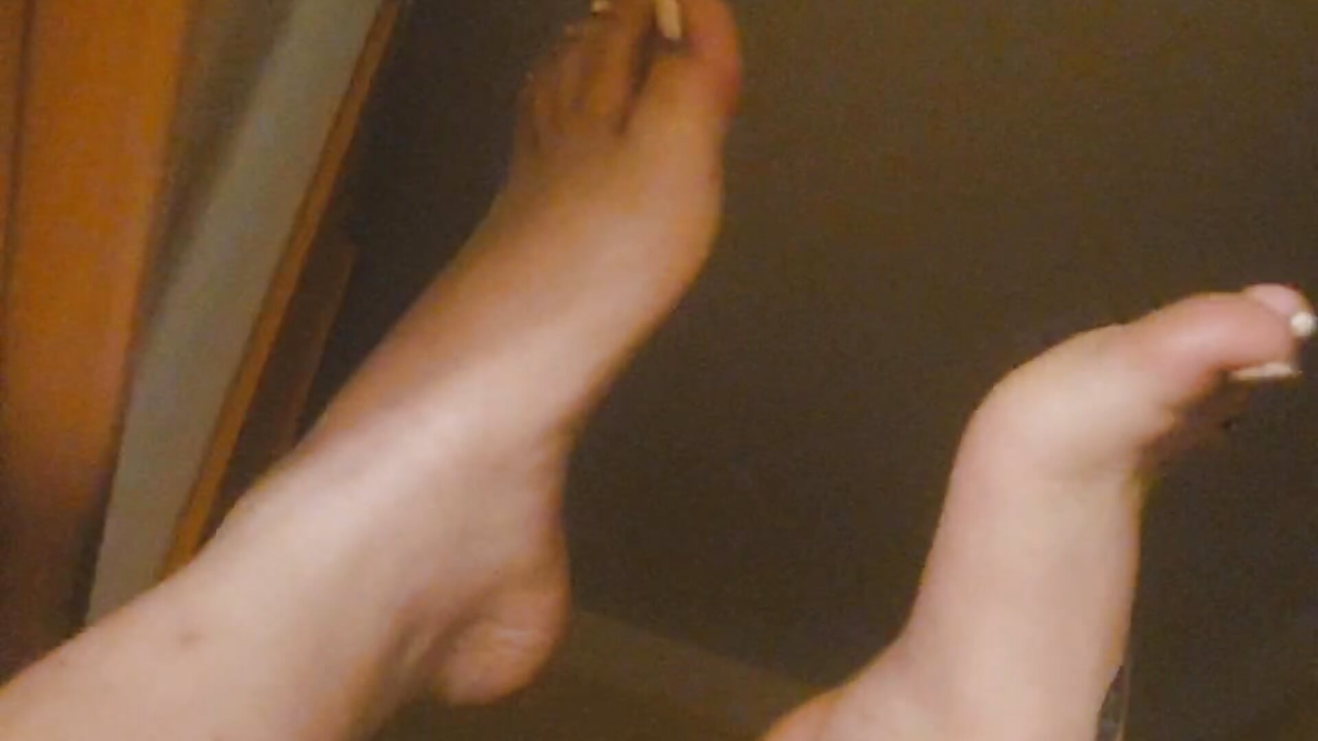 Lo so che li vuoi in faccia 🦶🏻 - video by rosenrrot cam model