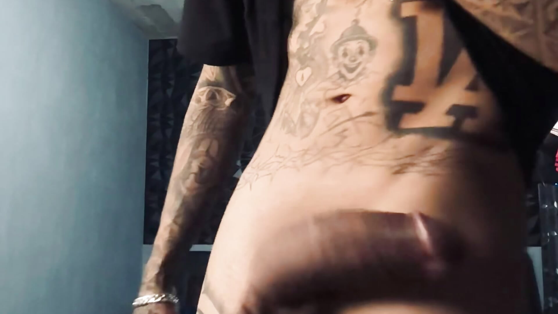 IMG_1997– ZokraOficial kameramodell videója