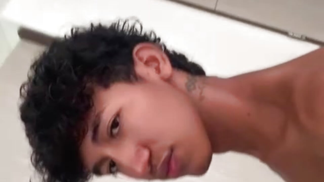 WhatsApp Video 2026-01-10 at 3,50,42 AM — filmik neitan_miller_, modela(-lki) na kamerkach