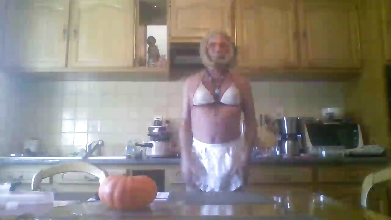 votre soubrette pour vos diner - Helinetrav 캠 모델의 동영상