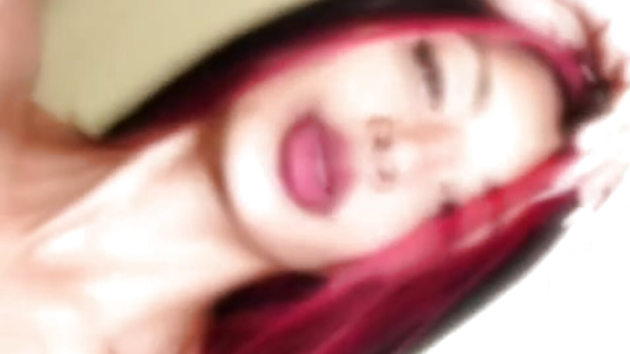 just me being that girl that you love - video oleh dulcetorresvg kamera model